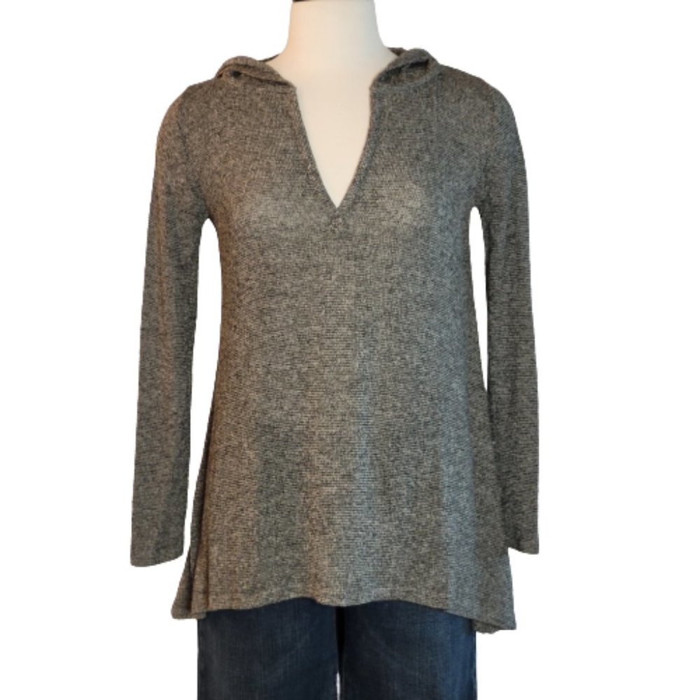 BDG  Dark Heather Grey V Neck Hoodie, Size M, NWOT
